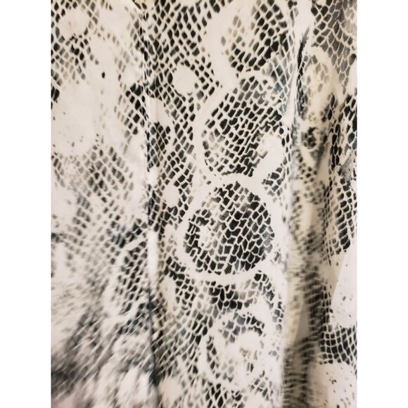 Rachel Roy, sleeveless, snakeskin print, hi-low top, blouse, size L - Picture 2 of 9